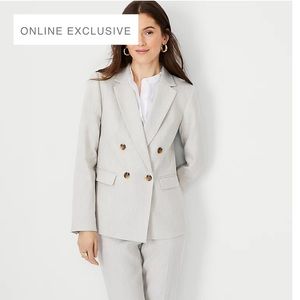 The Petite Tailored Double Breasted Long Blazer In Linen Blend